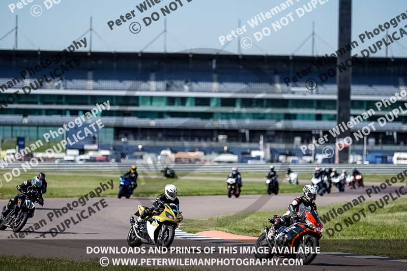 Rockingham no limits trackday;enduro digital images;event digital images;eventdigitalimages;no limits trackdays;peter wileman photography;racing digital images;rockingham raceway northamptonshire;rockingham trackday photographs;trackday digital images;trackday photos